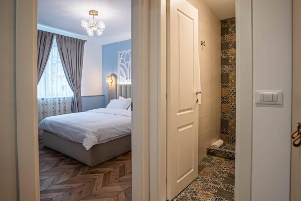 History Museum Apartment Bucureşti Exterior foto