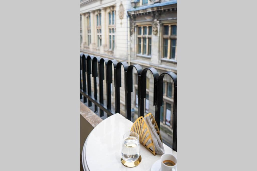 History Museum Apartment Bucureşti Exterior foto