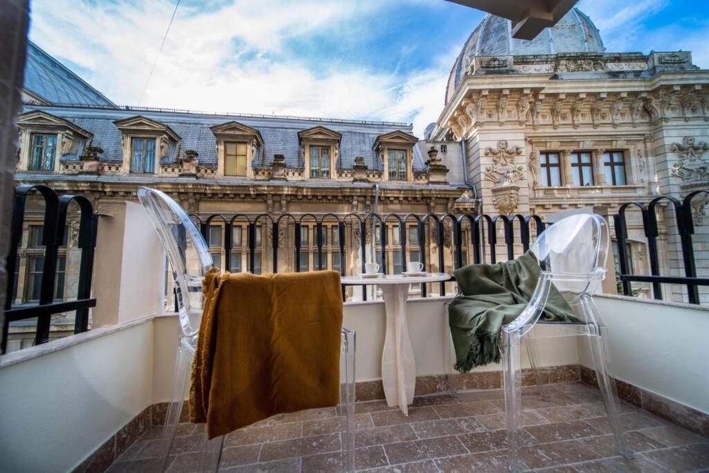 History Museum Apartment Bucureşti Exterior foto