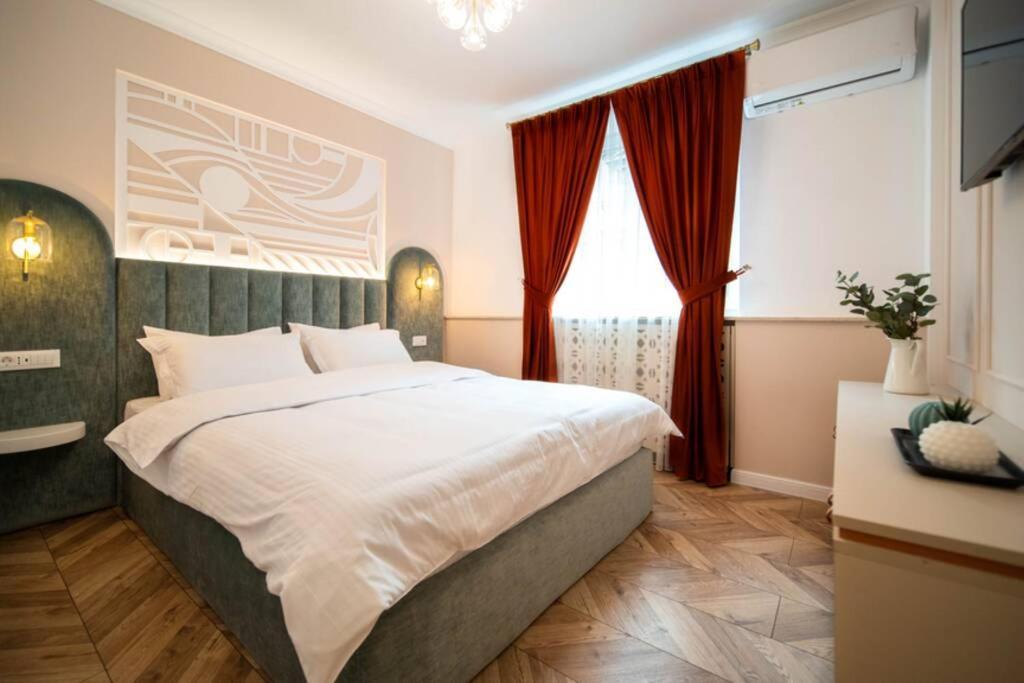 History Museum Apartment Bucureşti Exterior foto